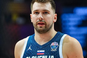 爱游戏-包含东契奇回归赛场，绝杀首场状态亮眼，TL观众沸腾！的词条