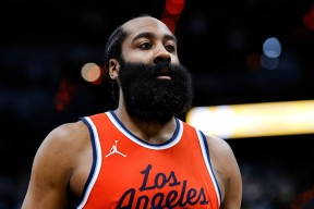 爱游戏体育-哈登新星关键助攻表现惊艳，快船未来可期！的简单介绍