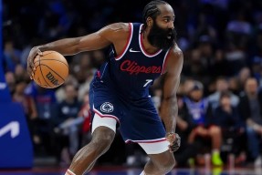 爱游戏体育-包含哈登赛事官方发布回归赛场新规，勇士争议不断！的词条